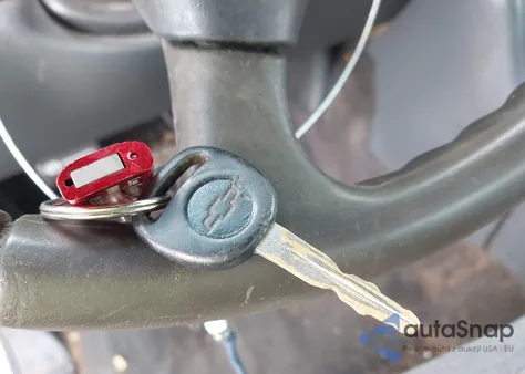 2001 Chevrolet Silverado 2500Hd Ls z USA, uszkodzony, nr VIN 1GCHC23U21F134186